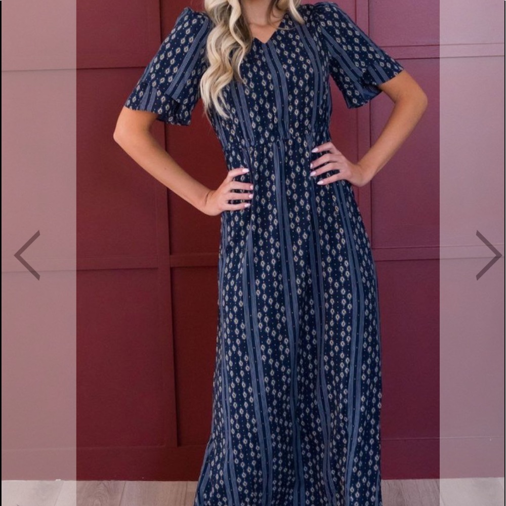 Maxi navy blue dress